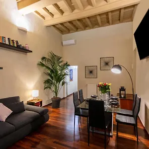 Parione Apartment