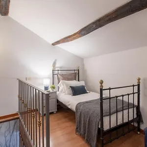 Iflat Charming Near Piazza Venezia Apartment